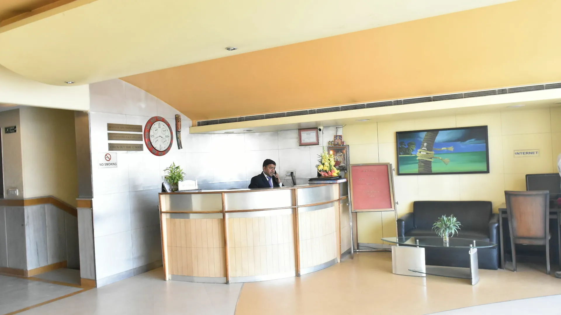 Lohias Delhi Airport Hotel New Delhi